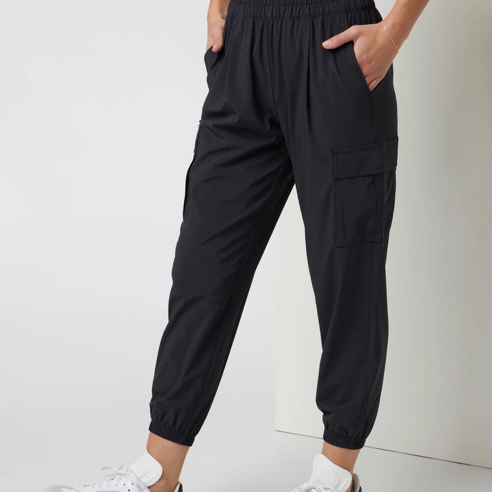 Vuori Women's Black Villa Jogger Pants